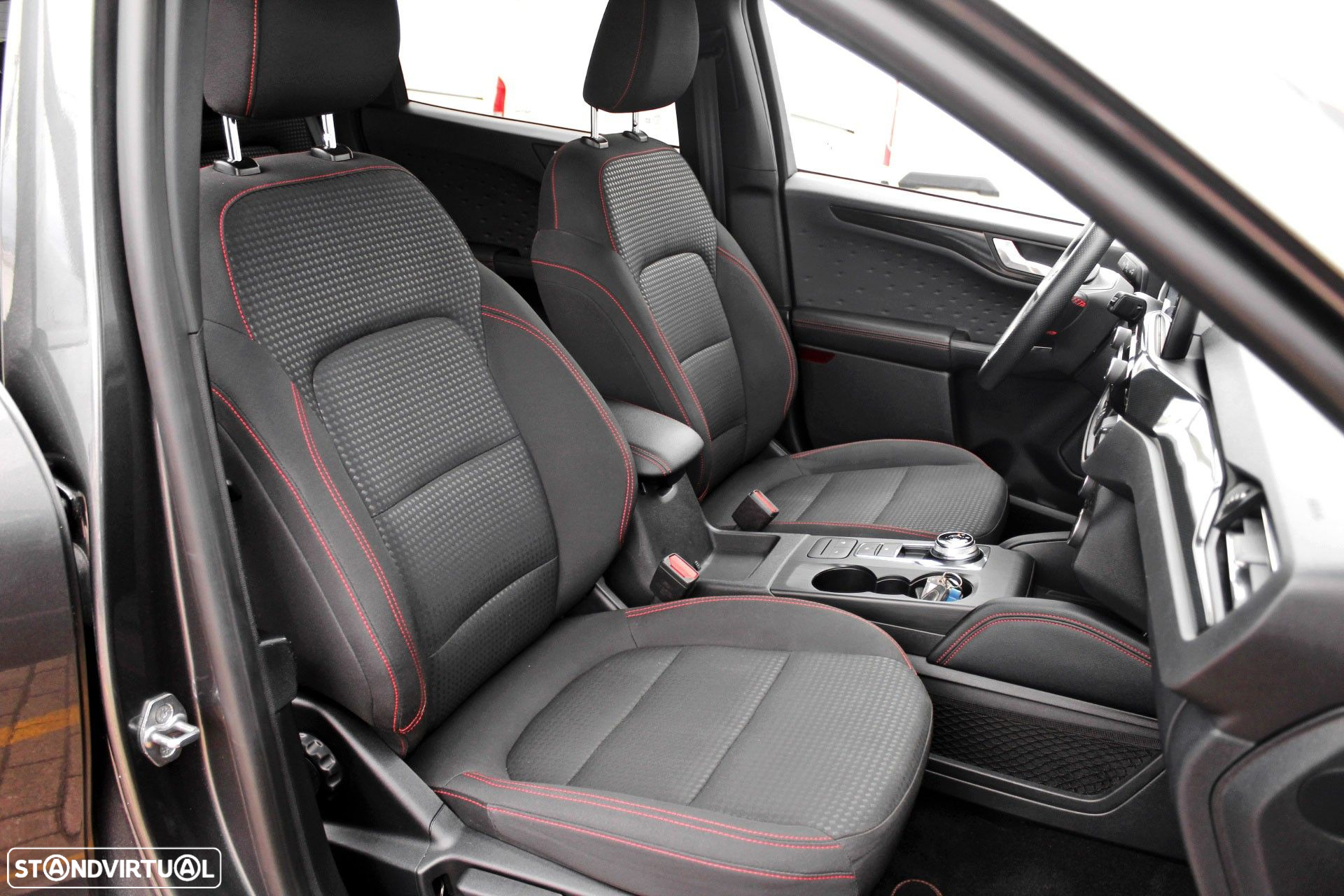 Ford Kuga 2.5 FHEV ST-Line - 16