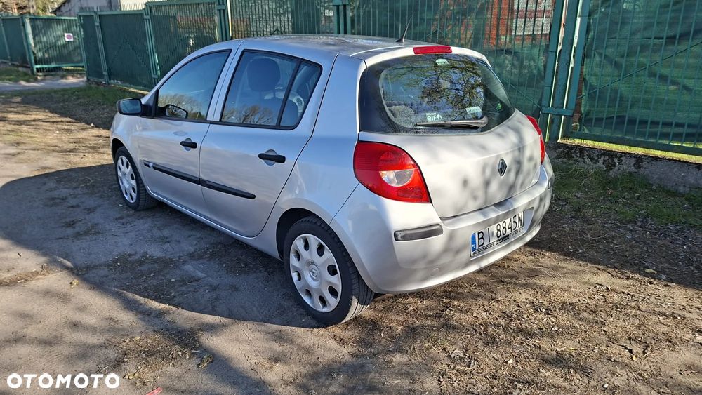 Renault Clio - 3