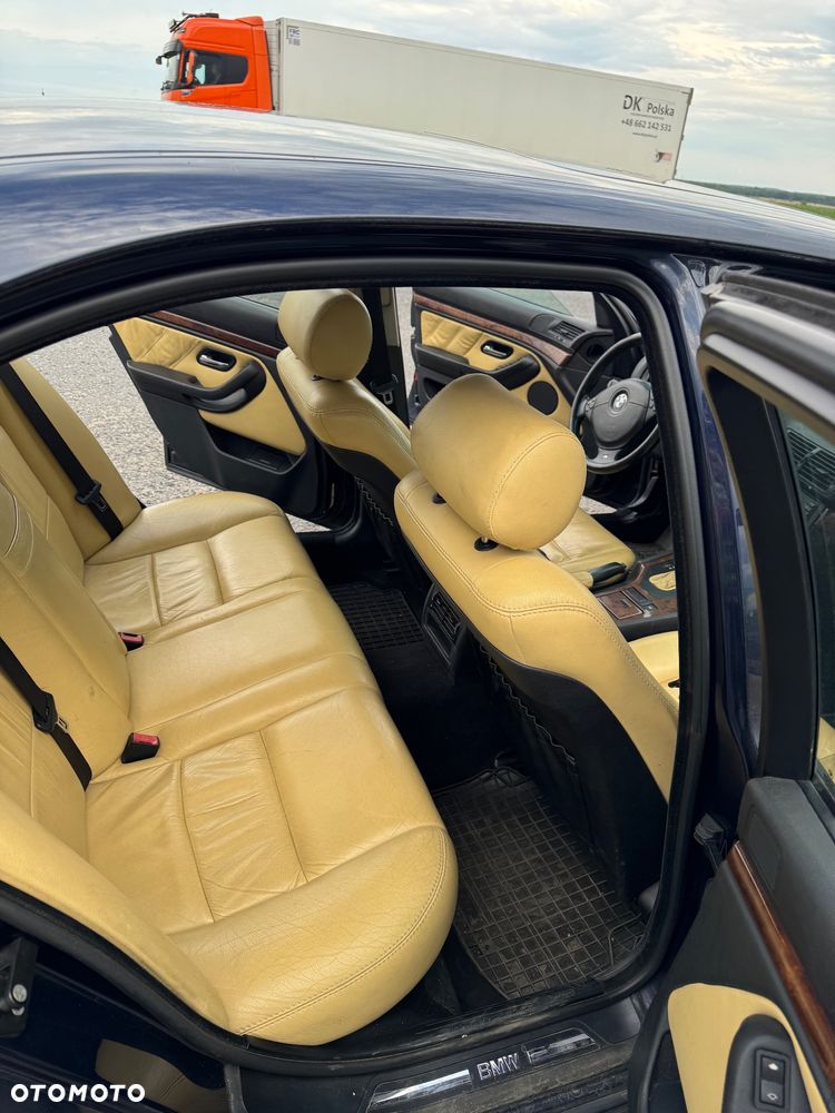 BMW Seria 5 - 11