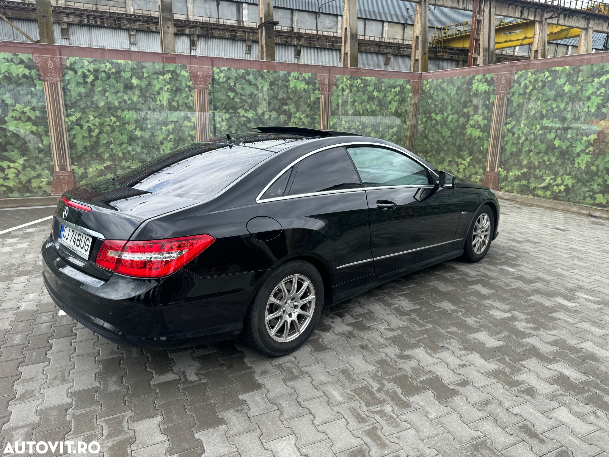Mercedes-Benz E 220 CDI Coupe 7G-TRONIC - 19