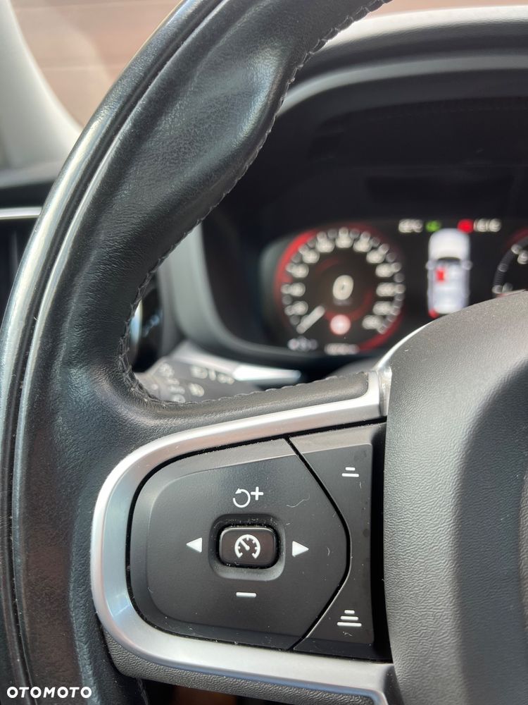Volvo XC 60 - 12