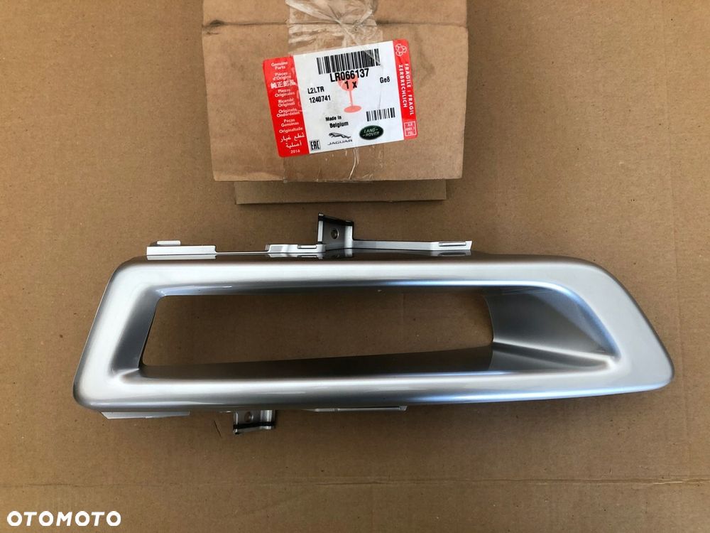 LAND ROVER DISCOVERY SPORT RAMKA HALOGENU LEWA - 2
