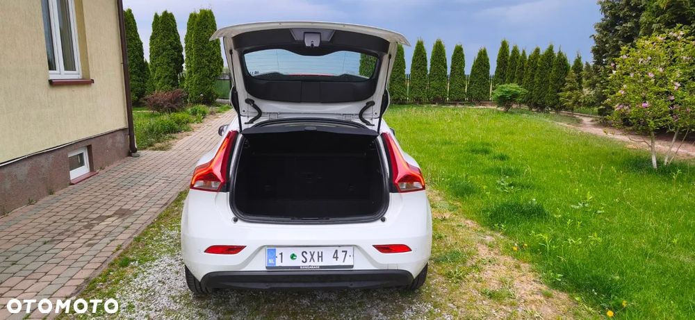 Volvo V40 - 10