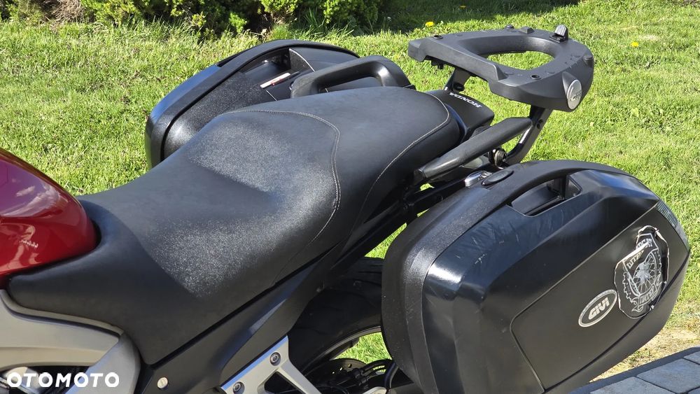 Honda VFR - 19