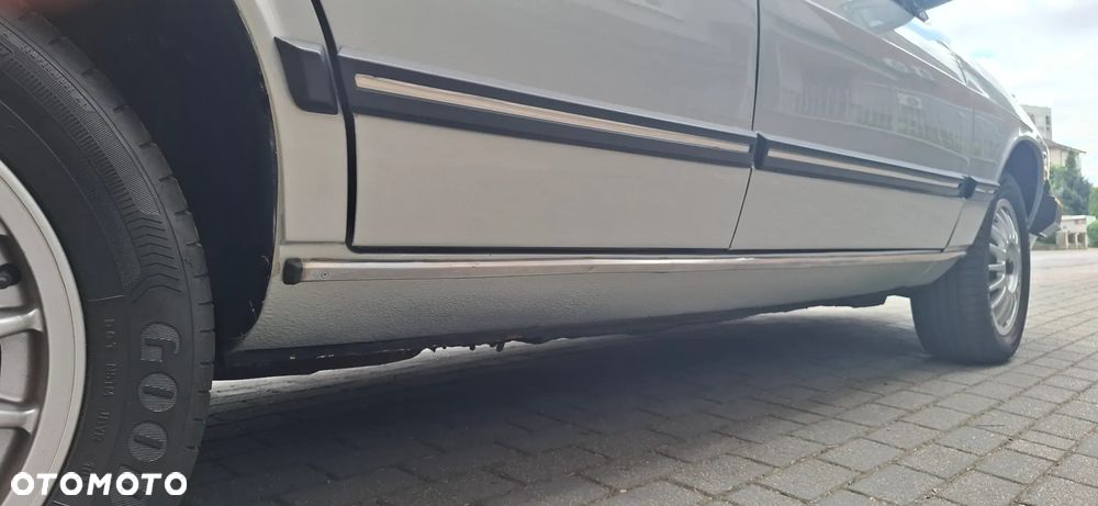 Audi 200 - 35