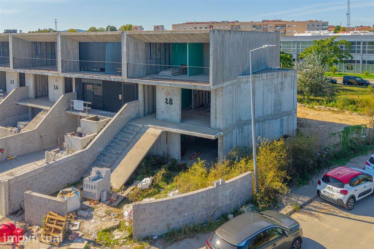 T3 em estrutura | Terreno 399 m² | Merelim (São Pedro) e Frossos - Grande imagem: 4/22