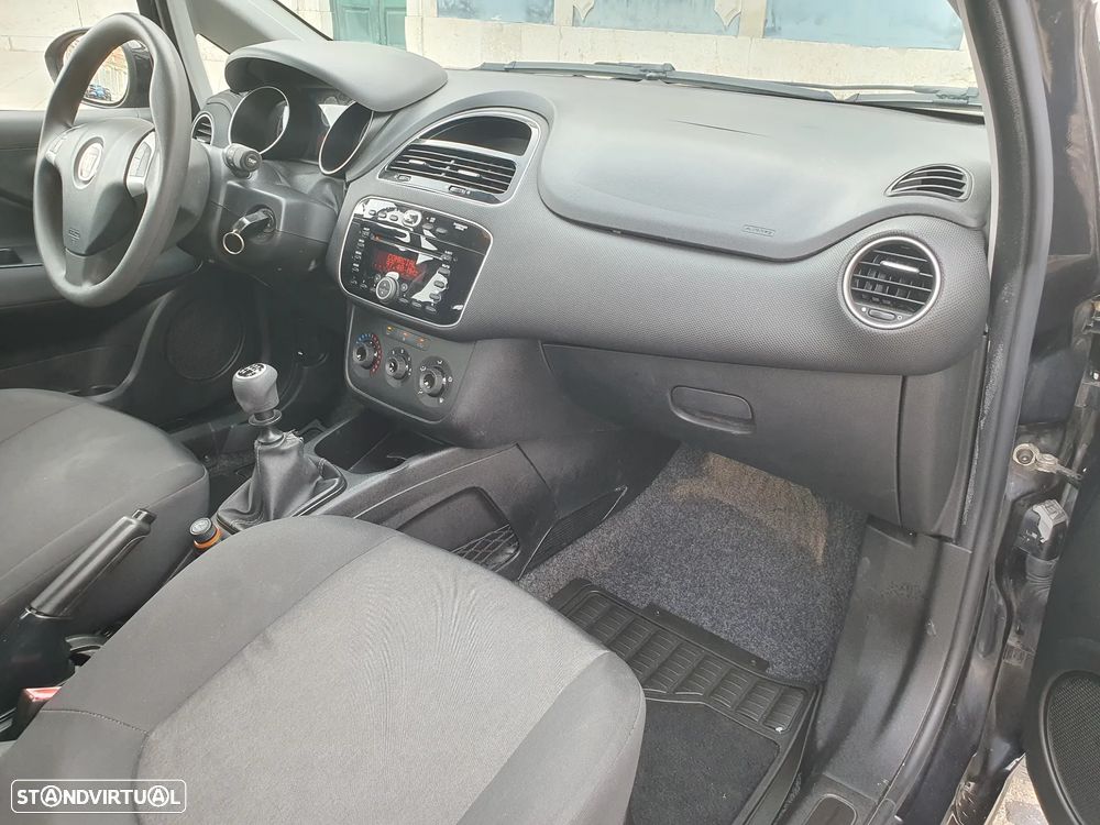 Fiat Punto 1.2 Lounge Start&Stop - 28