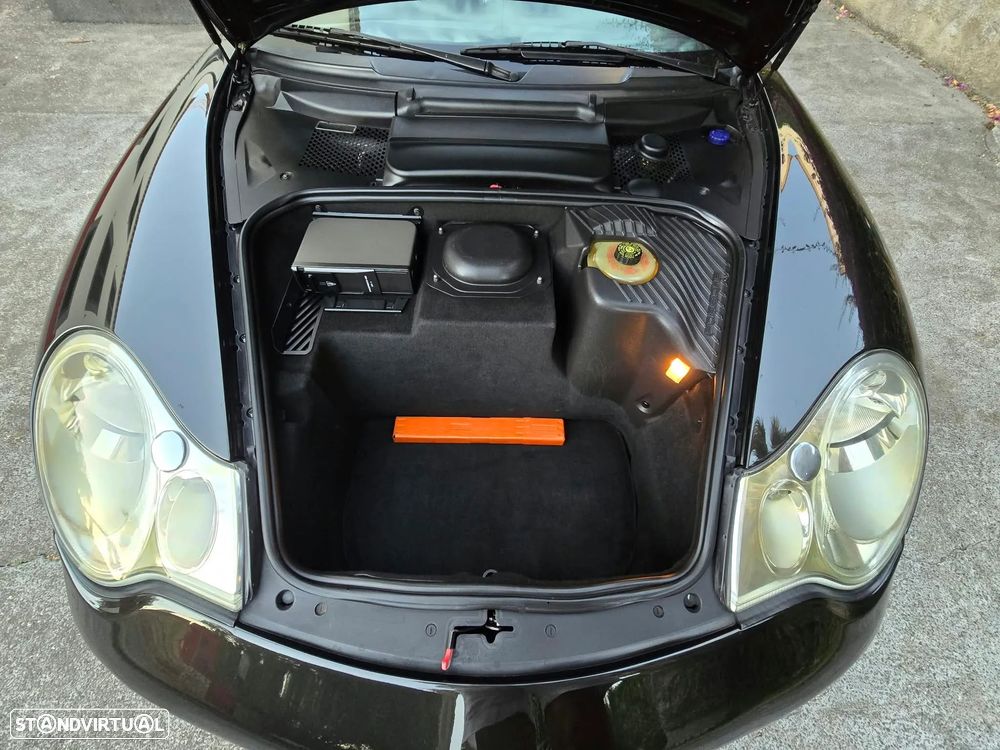 Porsche 911 (996) Turbo - 7
