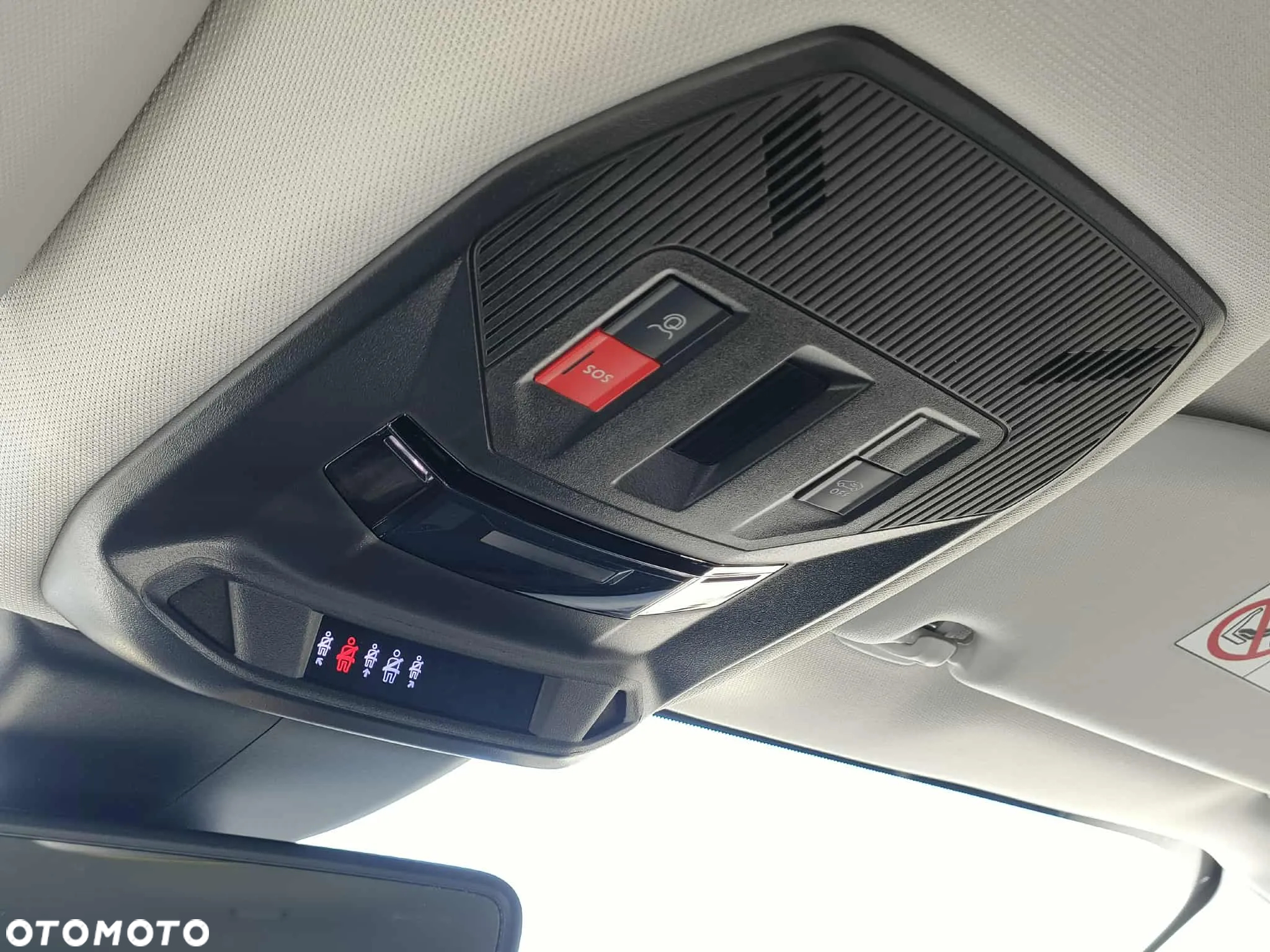 Peugeot 408 1.2 PureTech Allure Pack S&S EAT8 - 5
