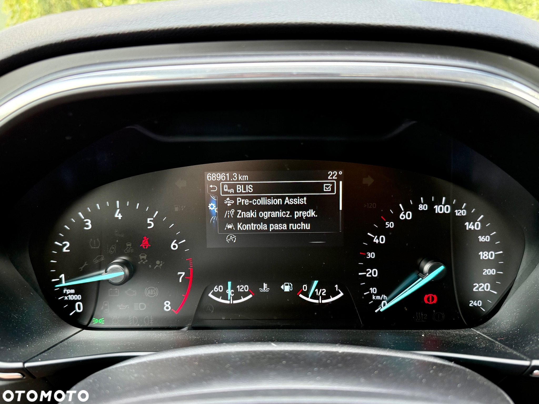 Ford Focus 1.5 EcoBoost Titanium - 18