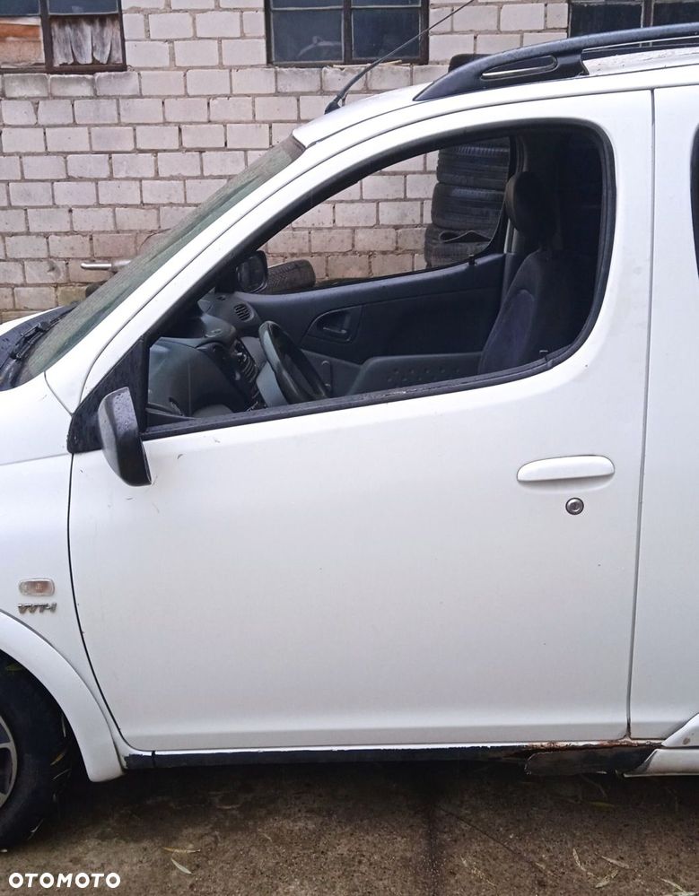 Drzwi lewy prawy przód tył Toyota Yaris Verso 2002 lak. 068 - 1