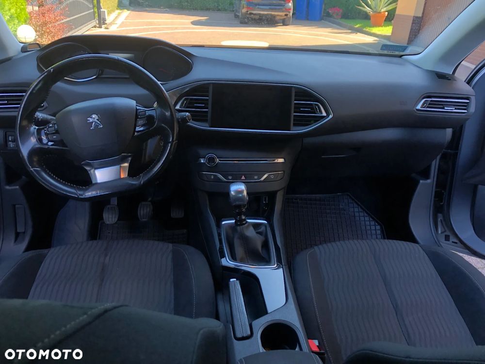 Peugeot 308 1.6 THP Active - 6