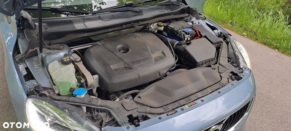Volvo V40 T3 Geartronic Momentum - 7