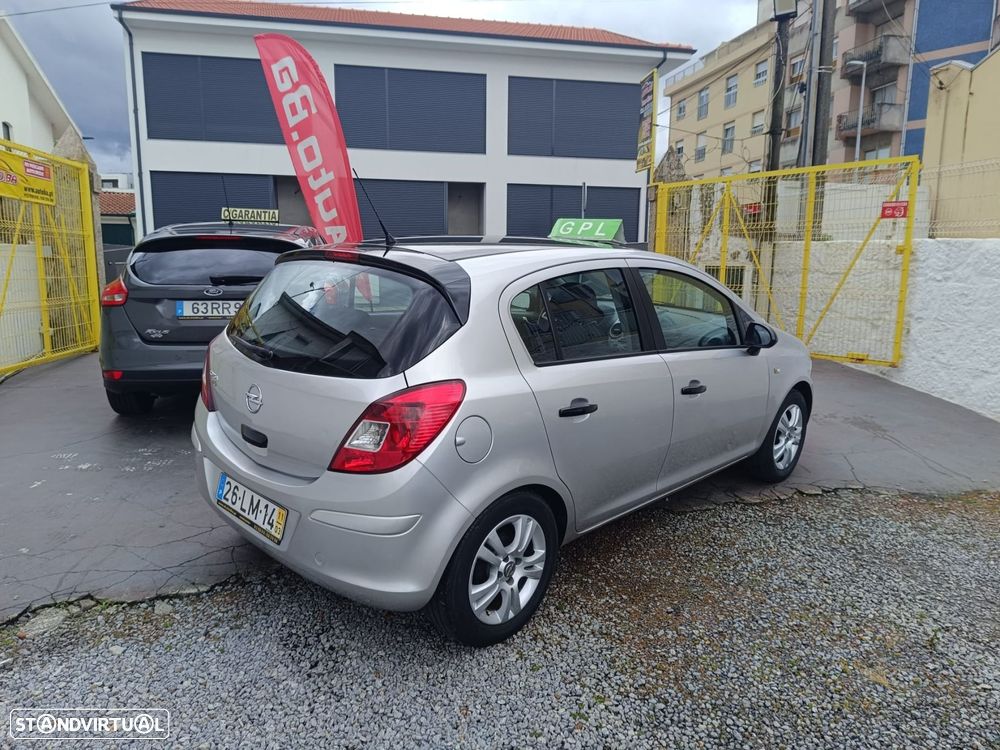 Opel Corsa 1.2 City FlexFuel - 19
