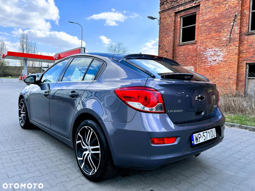 Chevrolet Cruze 1.8 LT+ - 4