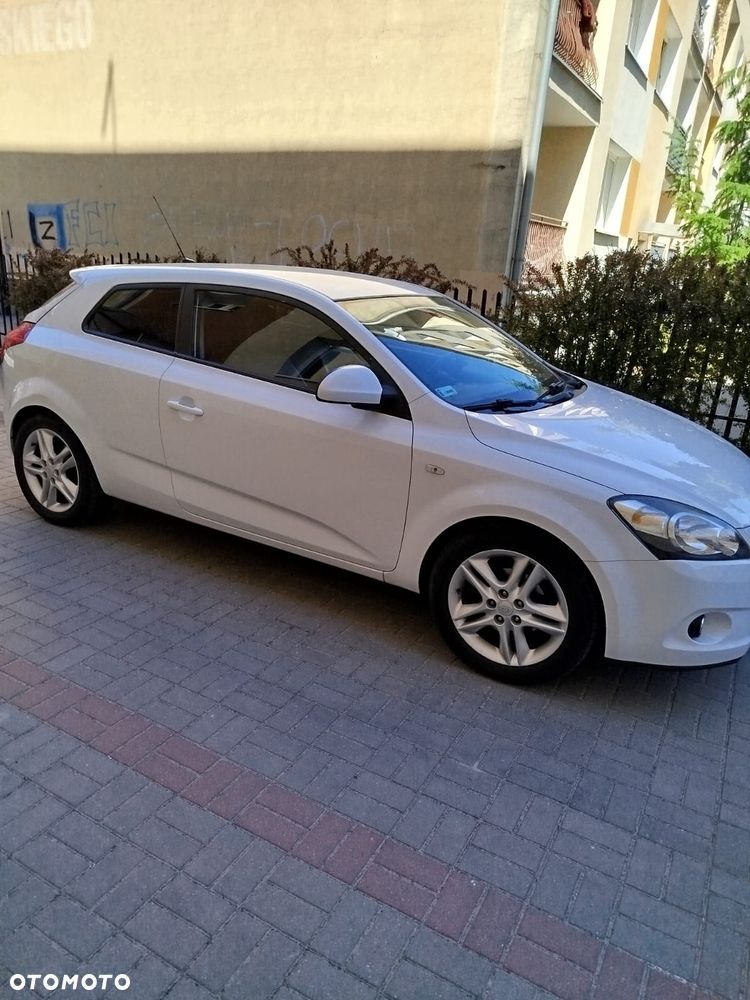 Kia Ceed 1.6 CVVT EX - 2