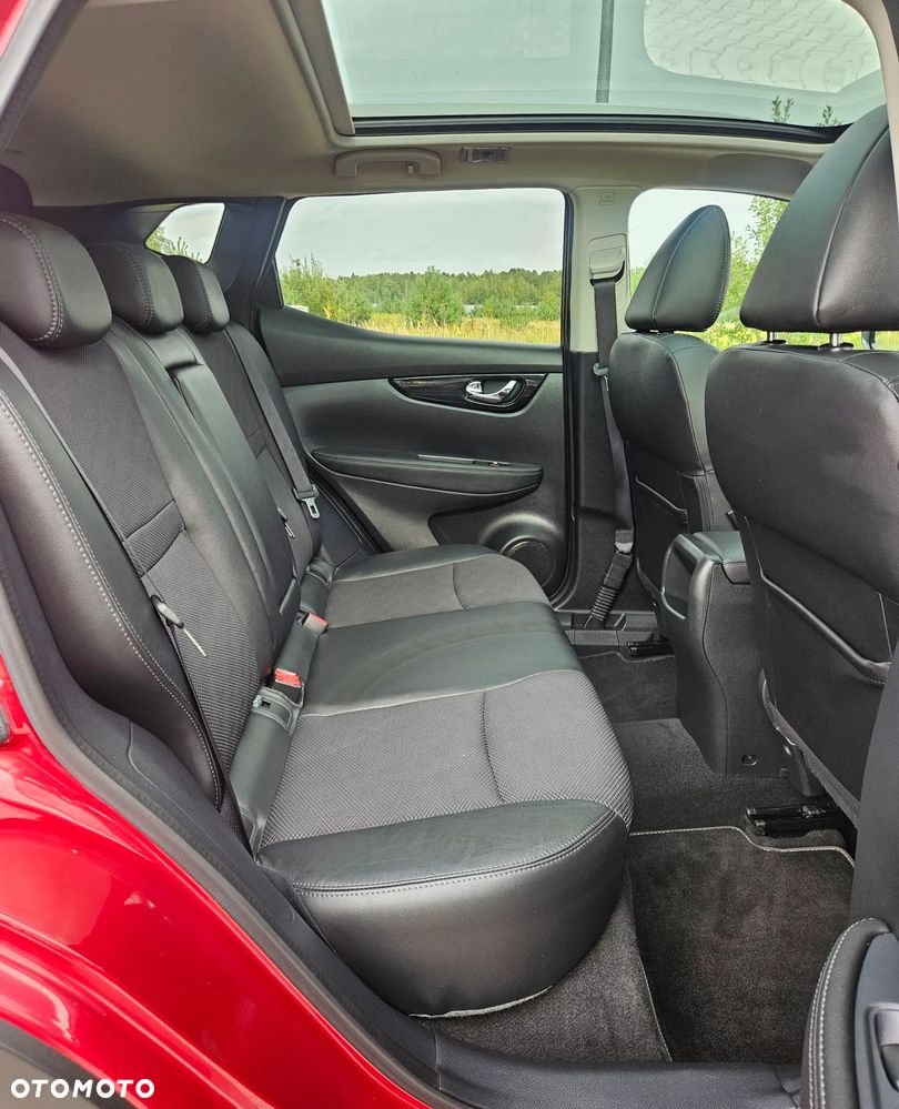 Nissan Qashqai 1.2 DIG-T Xtronic TEKNA - 8