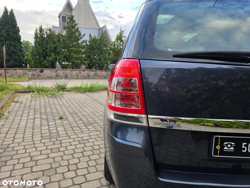 Opel Zafira 1.8 Innovation 110 Jahre - 10