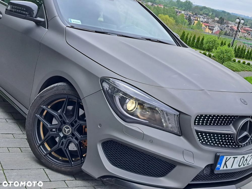 Mercedes-Benz CLA 220 CDI 7G-DCT AMG Line - 10