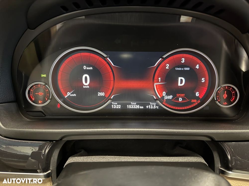 BMW Seria 5 520d xDrive AT - 17
