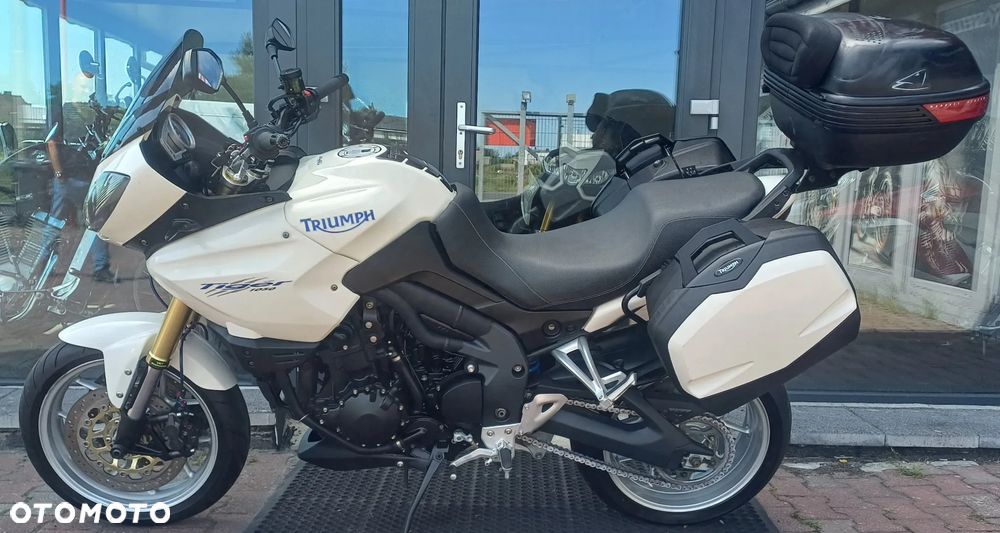 Triumph Tiger - 4