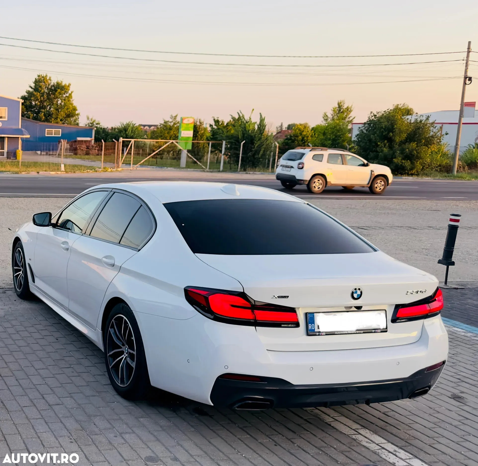 BMW Seria 5 530d xDrive AT MHEV - 4