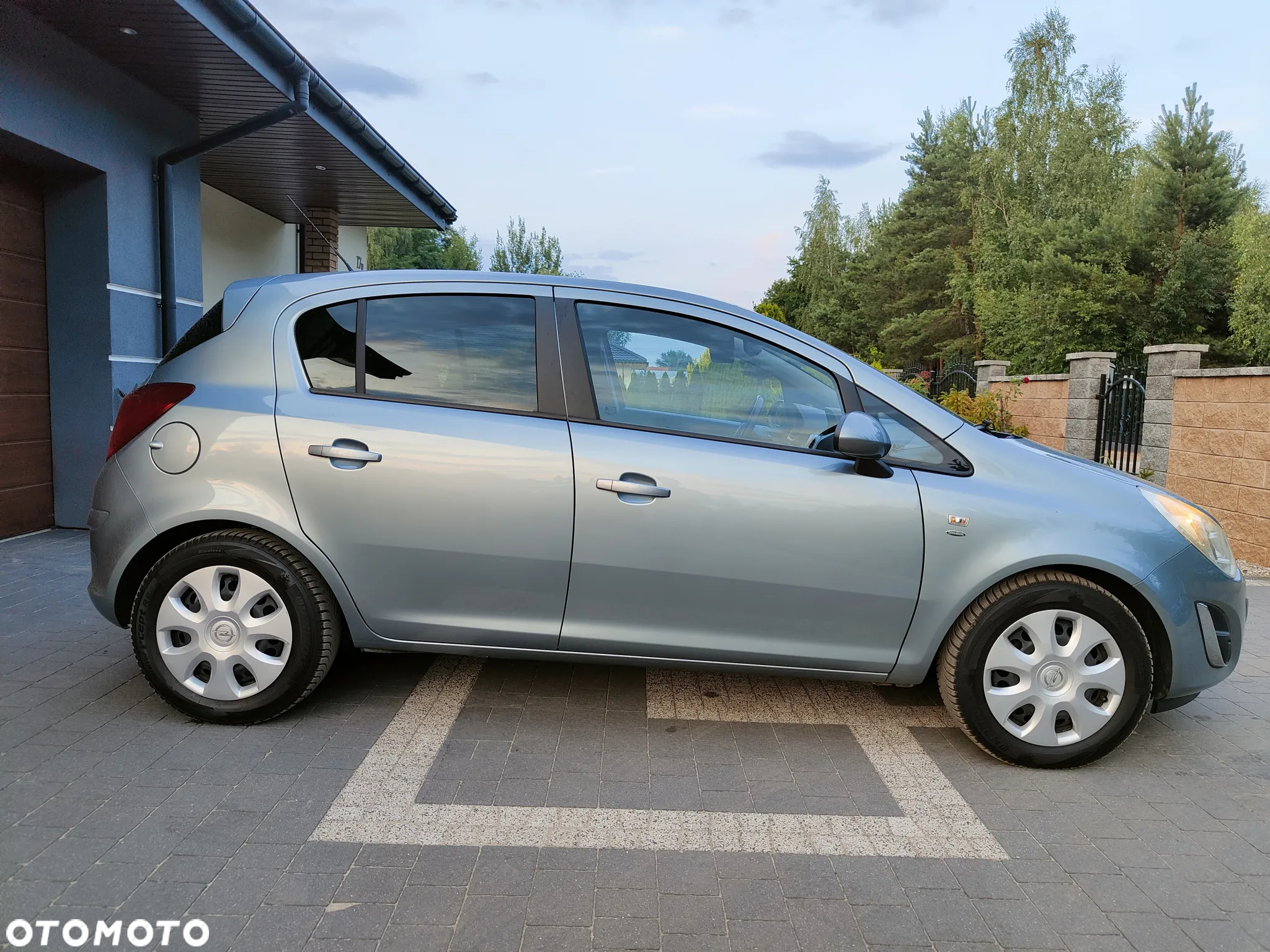 Opel Corsa 1.4 16V Satellite - 3