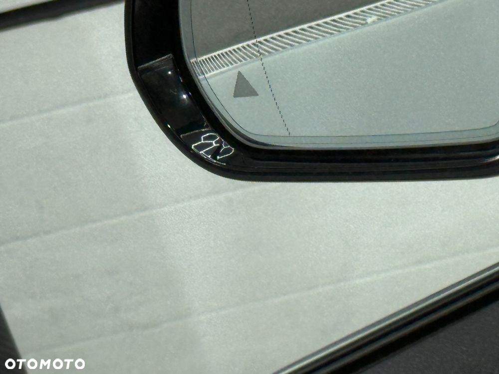 Mercedes-Benz Klasa E 220 d 9G-TRONIC - 11