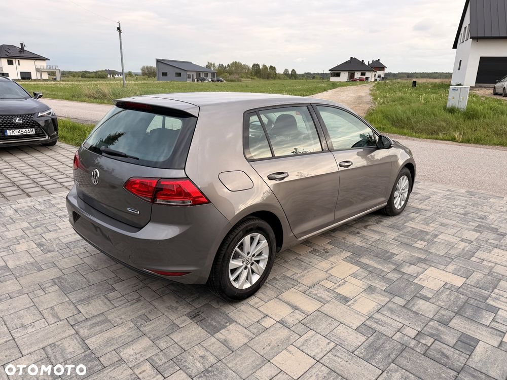 Volkswagen Golf 1.6 TDI BlueMotion Comfortline - 4