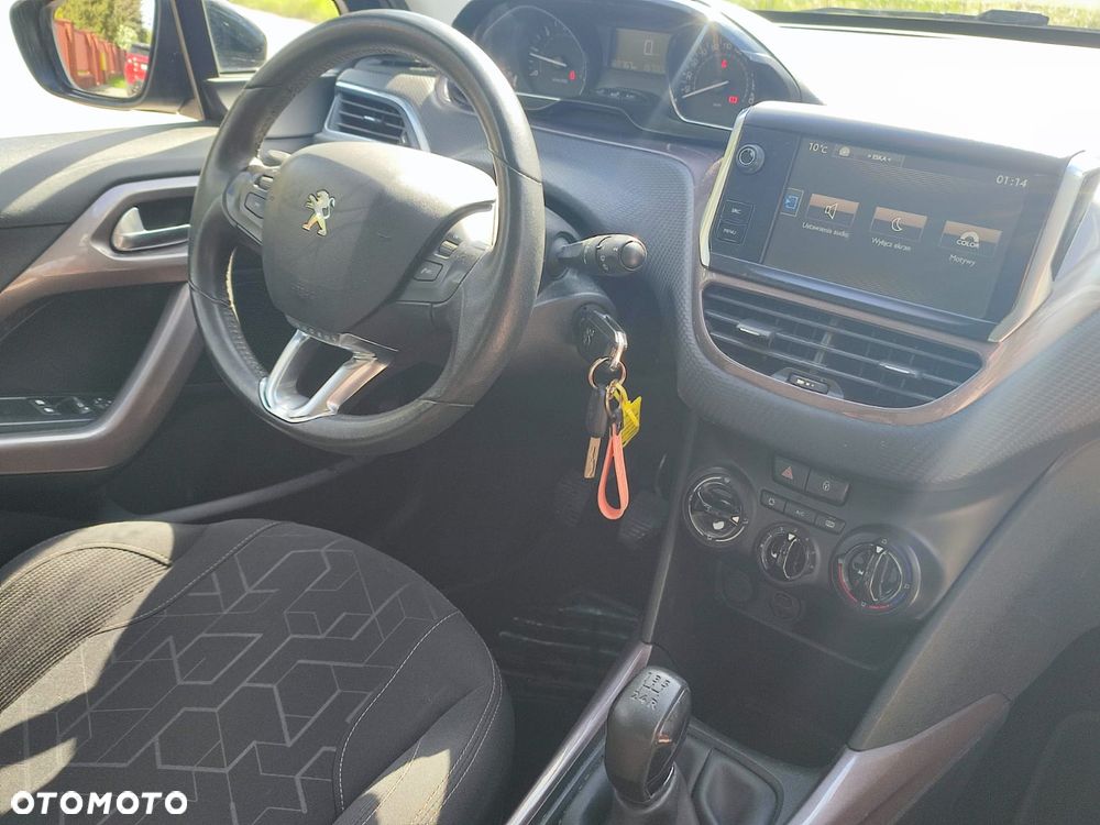 Peugeot 2008 e-HDi FAP 92 STOP & START Business-Line - 11