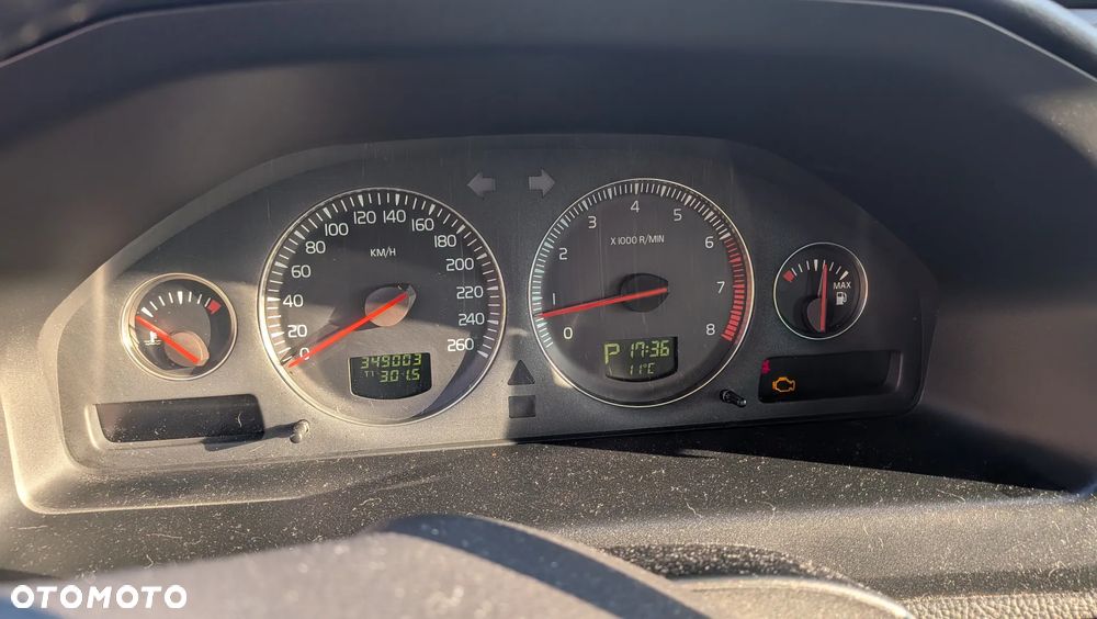 Volvo S60 2.5T Momentum - 9