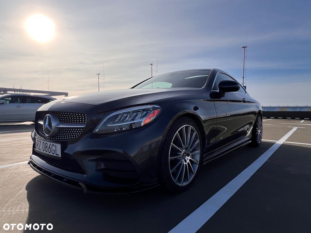 Mercedes-Benz Klasa C 300 Coupe 9G-TRONIC AMG Line - 1