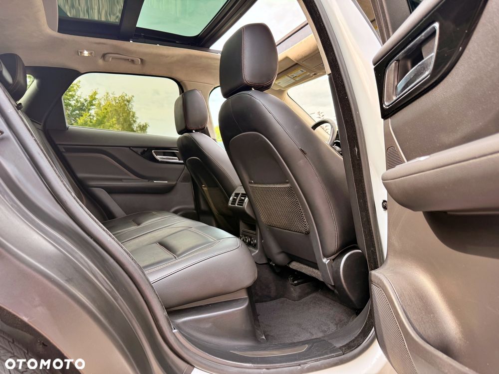 Jaguar F-Pace 2.0 i4P AWD Prestige - 20