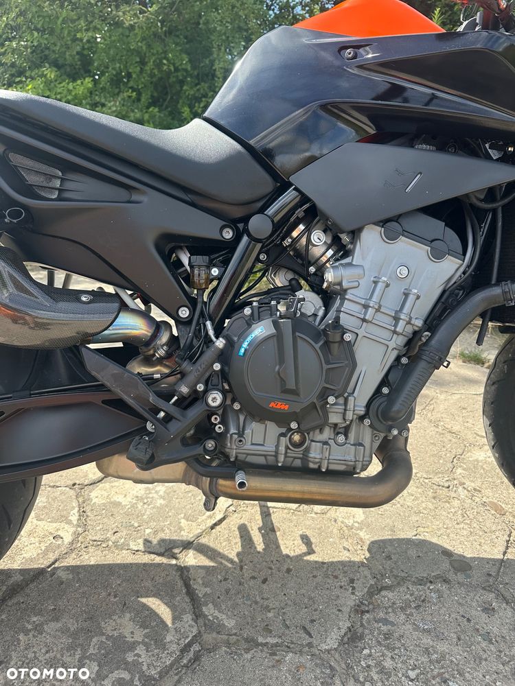 KTM DUKE 890 - 7