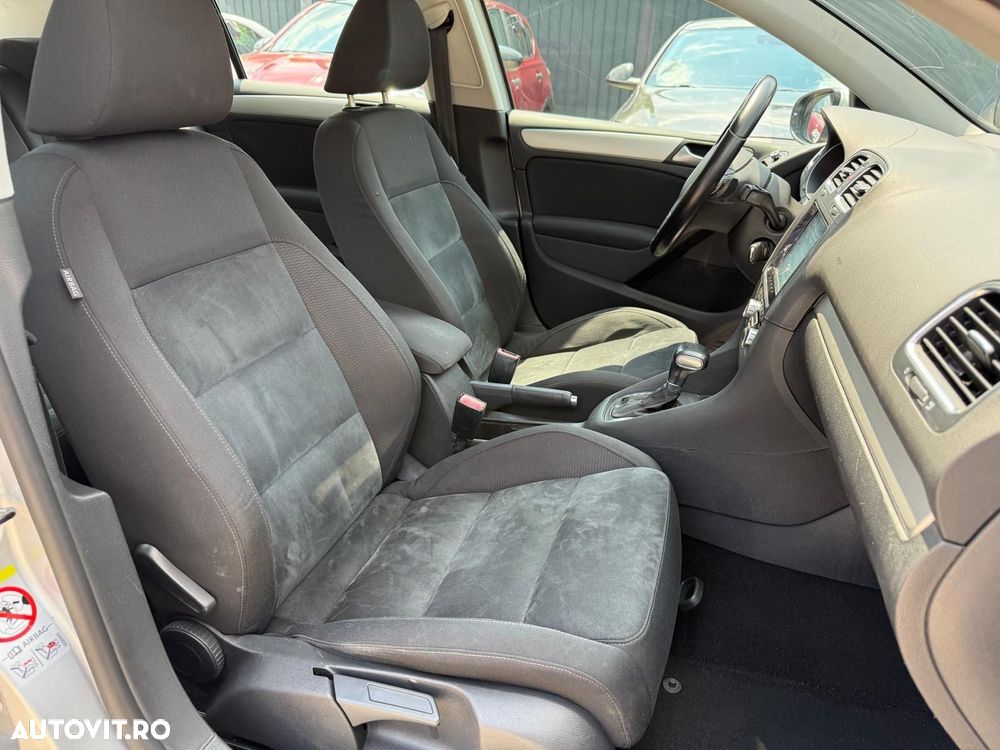 Volkswagen Golf - 6