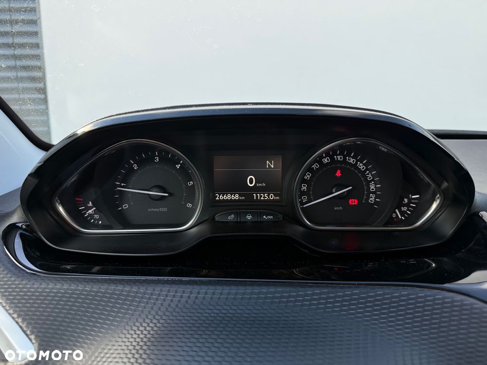 Peugeot 2008 e-HDi FAP 92 ETG6 STOP & START Allure - 13