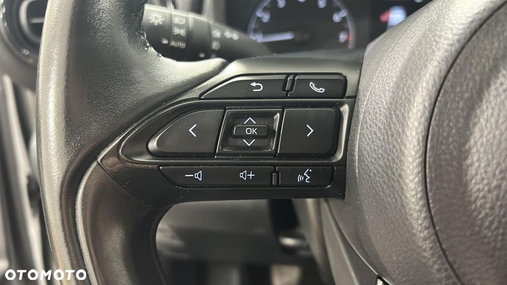 Toyota Yaris 1.5 Comfort - 24