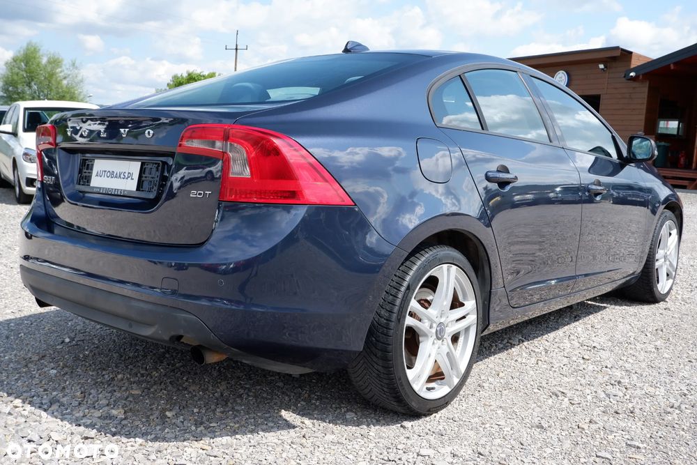 Volvo S60 2.0T Kinetic - 31