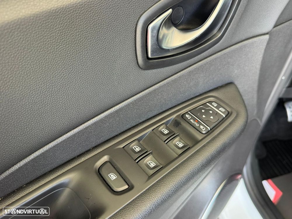 Renault Captur ENERGY TCe 120 Intens - 19