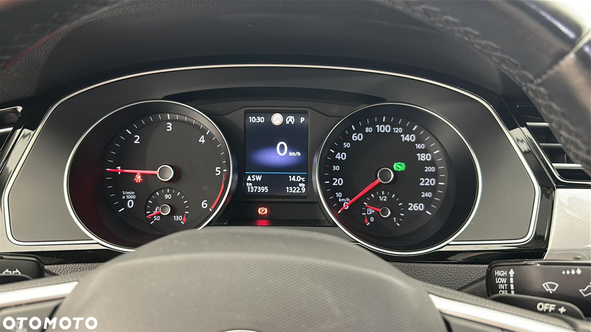 Volkswagen Passat - 16
