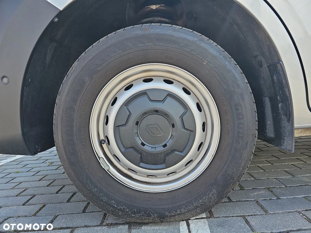 Renault Master - 32
