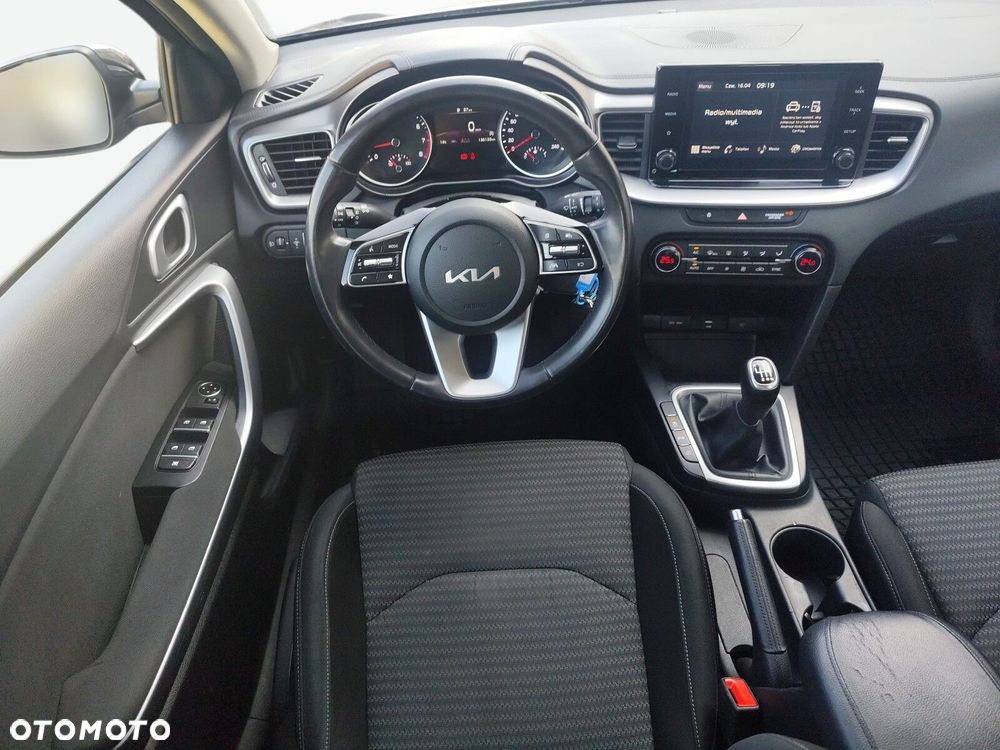 Kia Ceed - 19