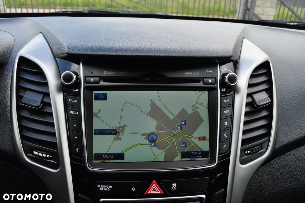Hyundai i30 1.4 Fifa World Cup Edition - 11