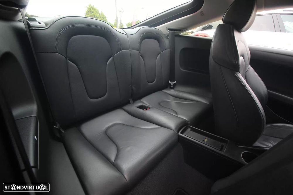 Audi TT Coupé 2.0 TDI quattro S-line — fotografia 19