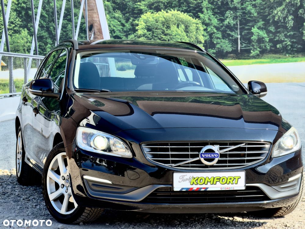 Volvo V60 D4 Geartronic Momentum - 1