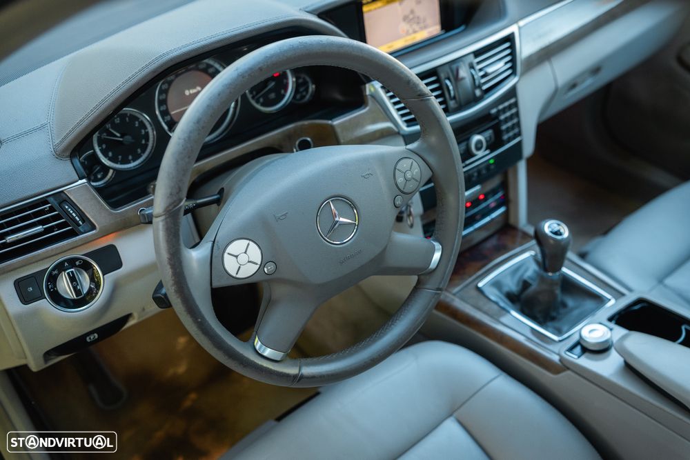 Mercedes-Benz E 200 CGi Elegance BE 165g - 18