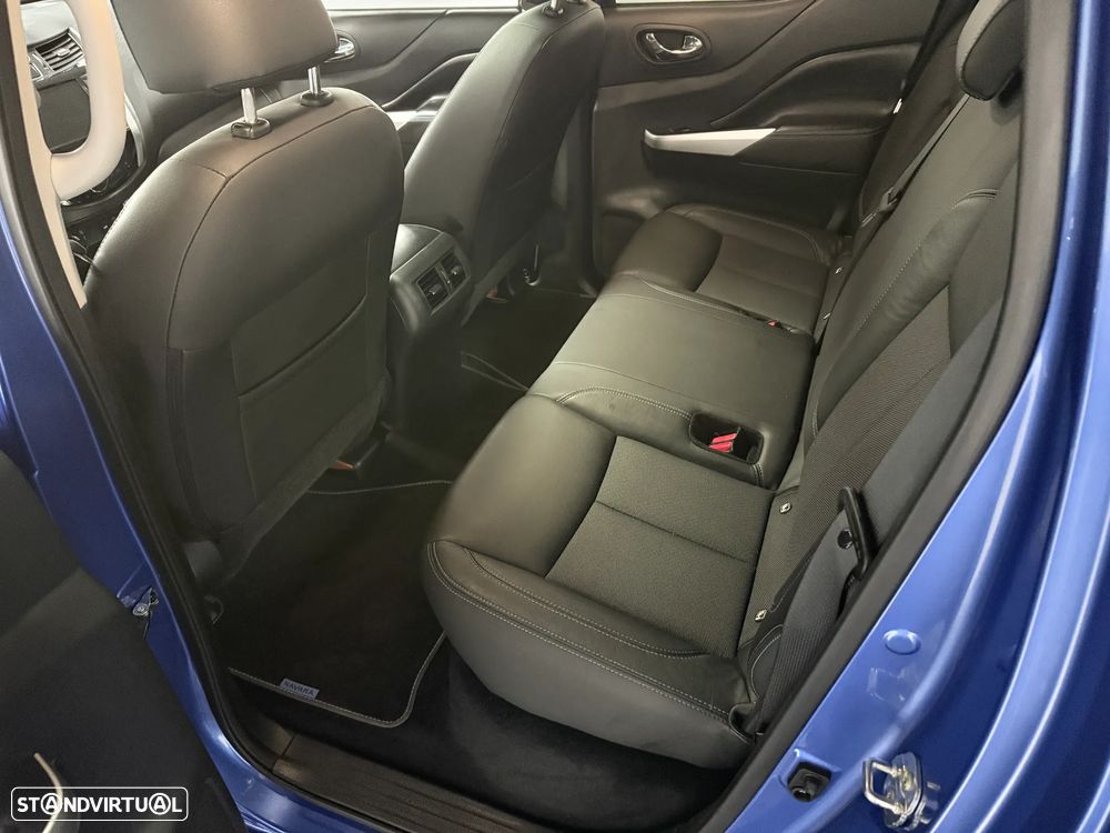 Nissan Navara 2.3 dCi CD 4WD N-Guard Auto - 29