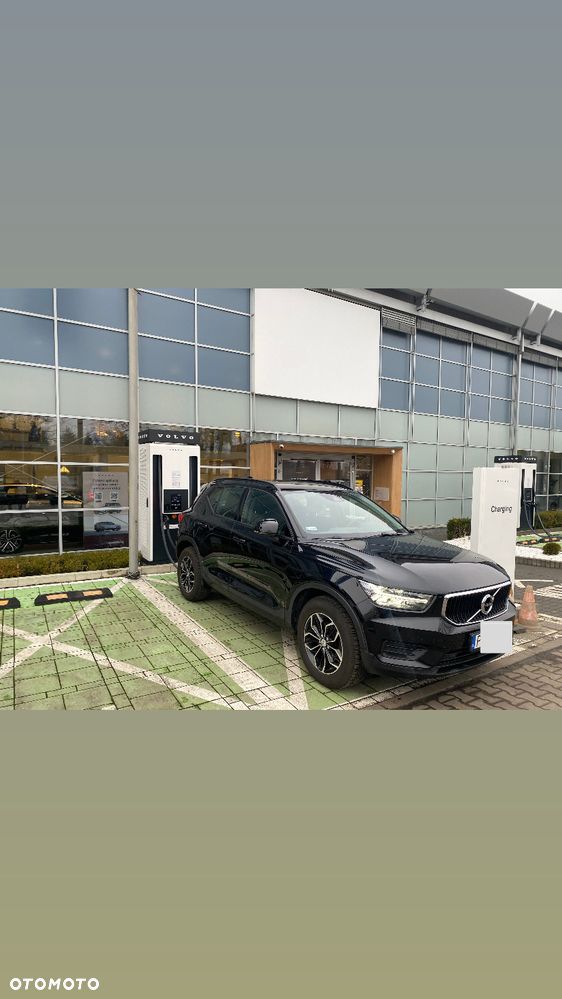 Volvo XC 40 T3 Momentum Core - 2