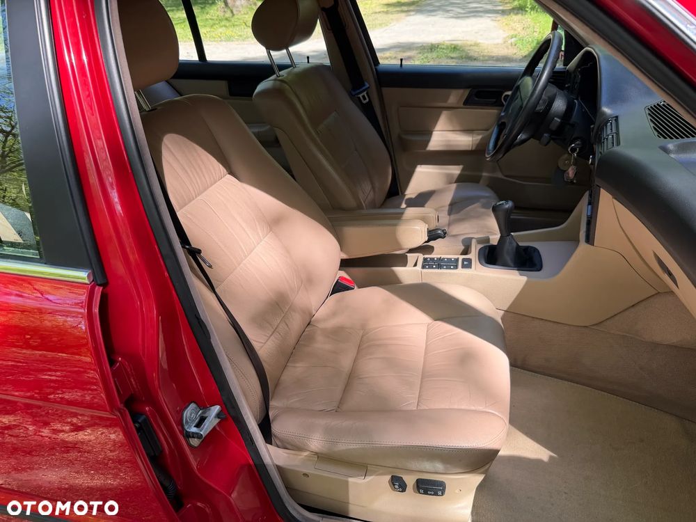 BMW Seria 5 535i - 24