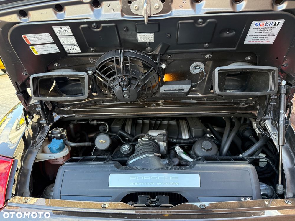 Porsche 911 Carrera 4S PDK - 35